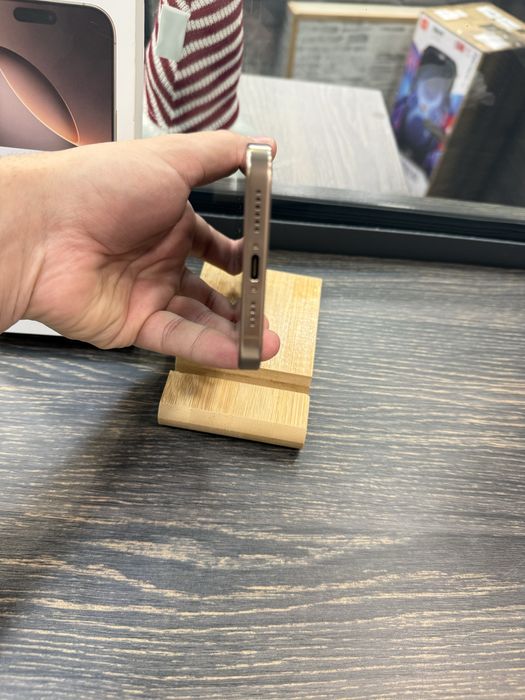 MrsAmqnet: 16 pro max 256 gb desert full box