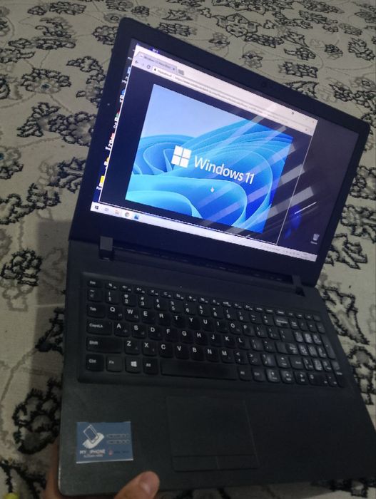 Noutbuk lenovo ideapad i3