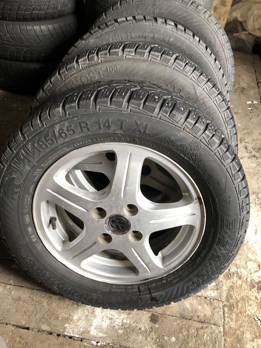 Продам срочно резину с дисками