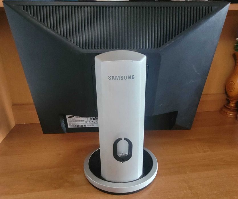 Monitor Samsung SyncMaster 203B 20" - netestat / VGA