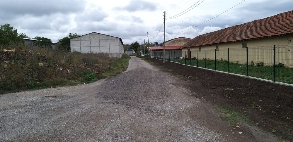 Продава се Промишлена сграда в с. Ушинци, Област Разград - 600 кв.м за 255 €/кв.м - Снимка #3