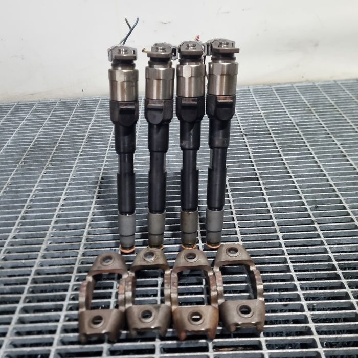 Injector Mitsubishi ASX 1.8 D 2012 - 2016 150CP 4N13 Euro5 (1605) Diesel Injectie Denso 1465A323 Garantie