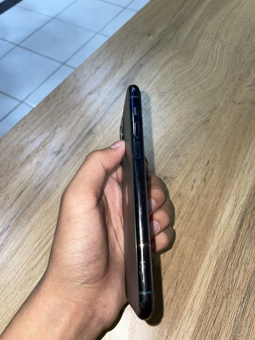Srochna iphone 11 pro sotiladi