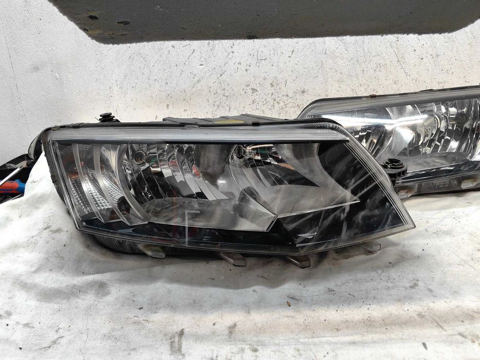 Оригинални   фарове  Шкода Октавия  Skoda Octavia