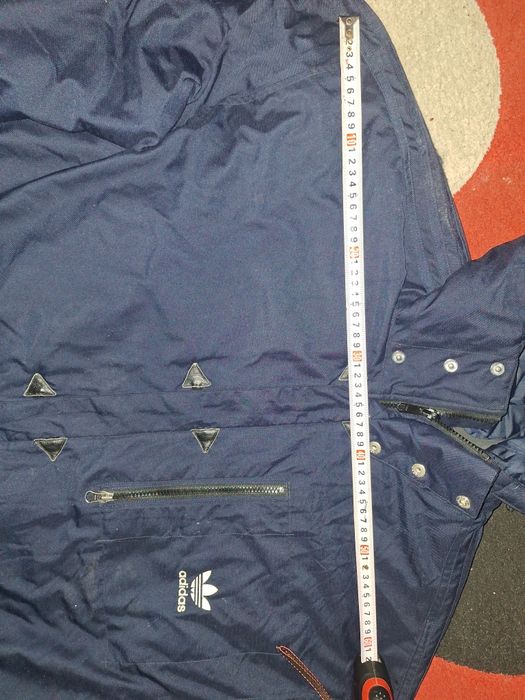 geaca adidas XXXL cu gluga si buzunare cu fermoare