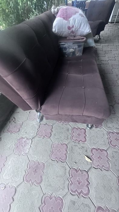 Диван и два кресло продам