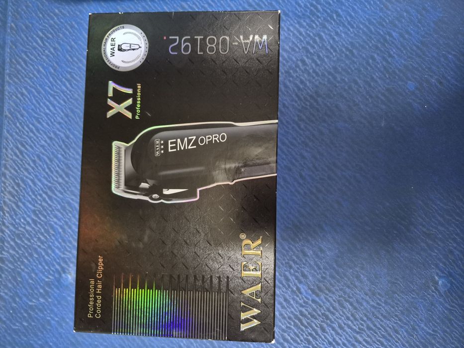 Продам м машинку для стрижкии для бритья