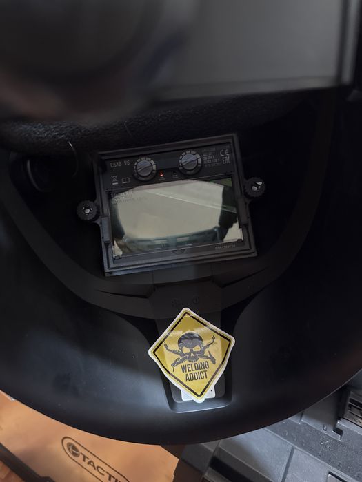 ESAB Маска сварщика SAVAGE A40 9-13 черная, сменные бата реи,