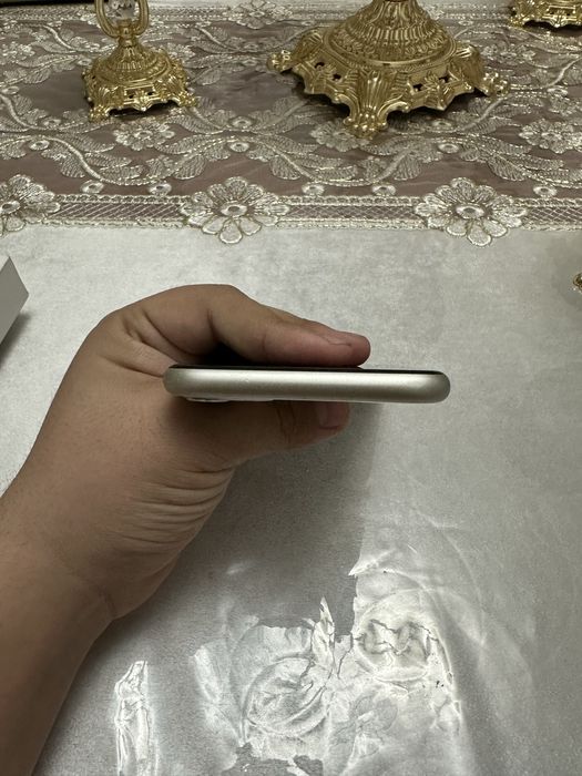Iphone 11 white