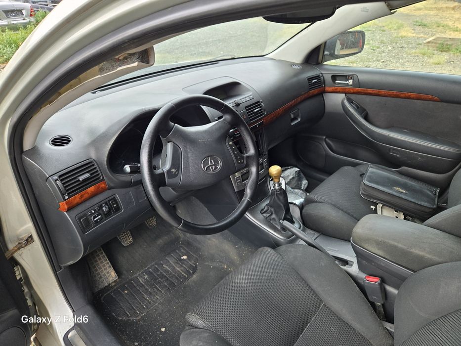 Тойота Авенсис 2004г. 1.8 бензин 129к.с. На части!!!