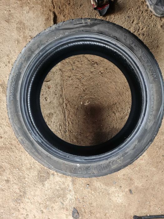 Зимни гуми 265 40 21