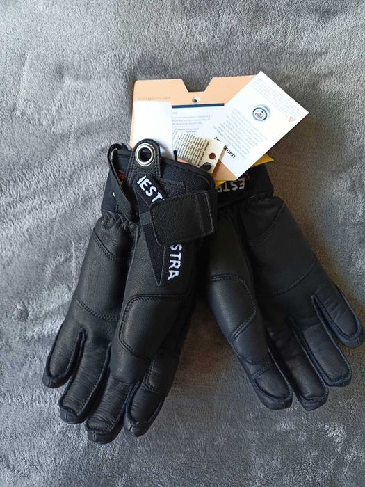 Ски ръкавици HESTRA
Ски Ръкавици HESTRA Кожени Зимни Размер 9
