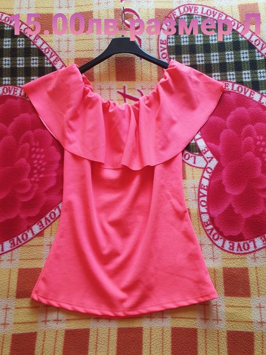 Дамски топове и блузки