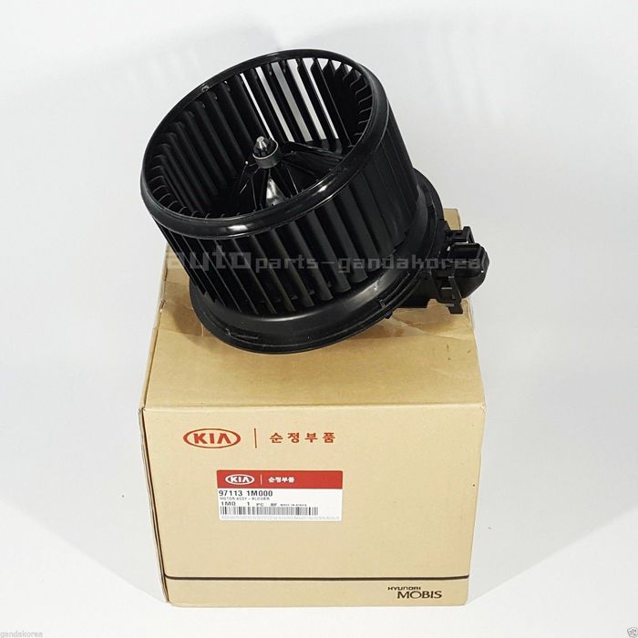 Продам моторчик печки на KIA CERATO