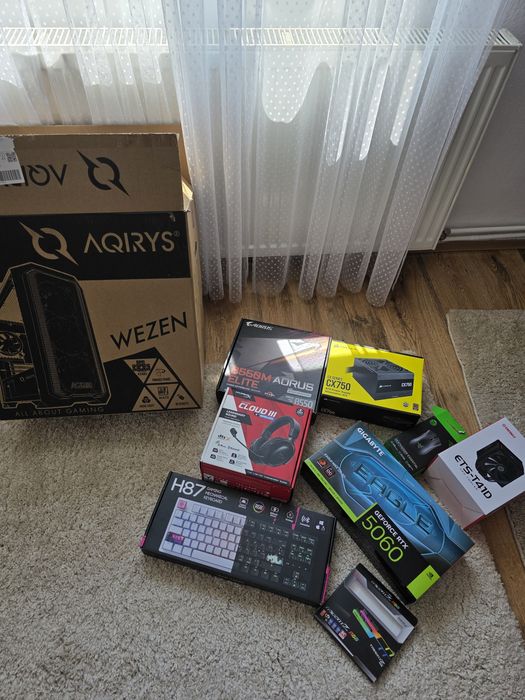 Vand/schimb Pc gaming , r5 5600, rtx5060, 32 ram, 1tb ssd m2
