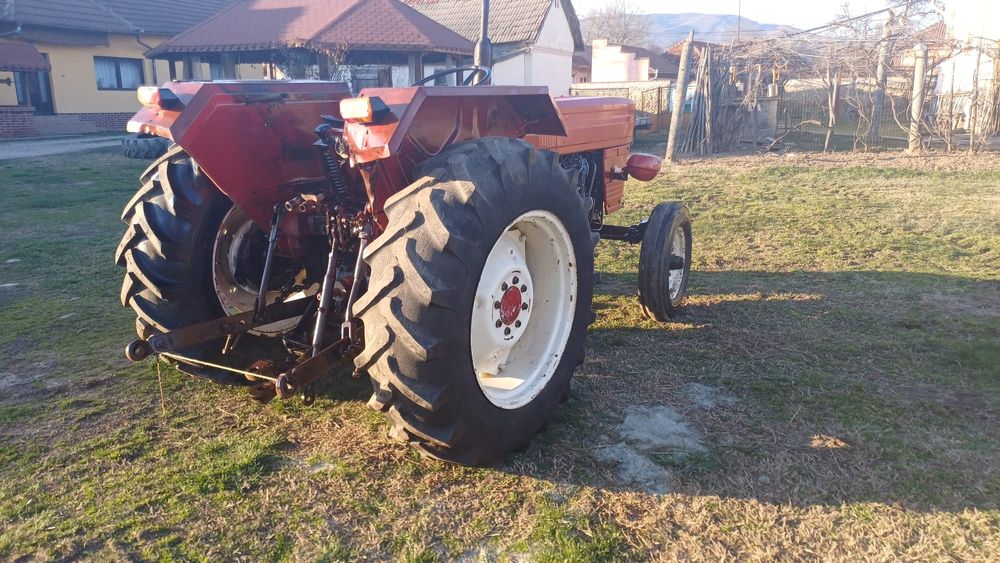 Tractor Utb Universal 445 cu CARTE RAR