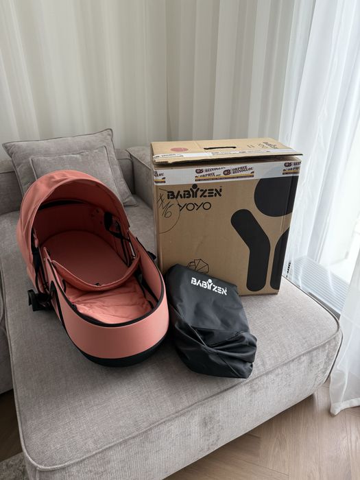 Yoyo люлюька в красивом цвета