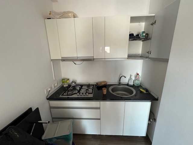 Frigider+cuptor+canapea