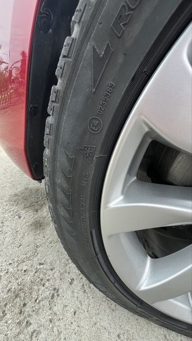 BRIDGESTONE 225/45/19 Зима 4бр  Dot 18