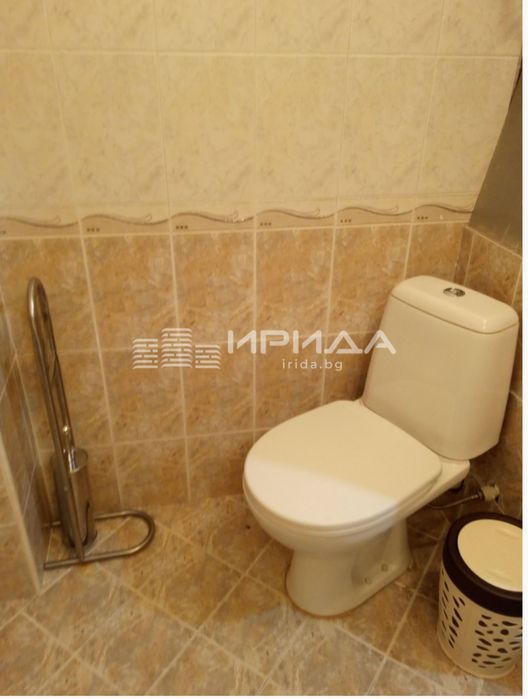 Продава двустаен апартамент в квартал Банишора