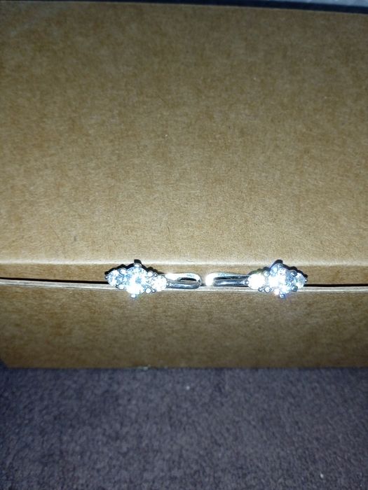 Продам серьги серебро