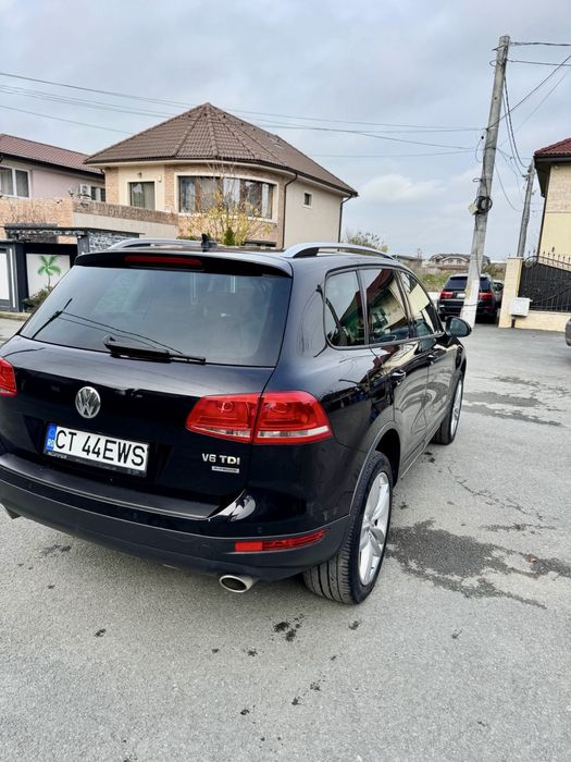Vand Volkswagen Touareg 2012 , echipare superioara 3.0 tdi 245 cai