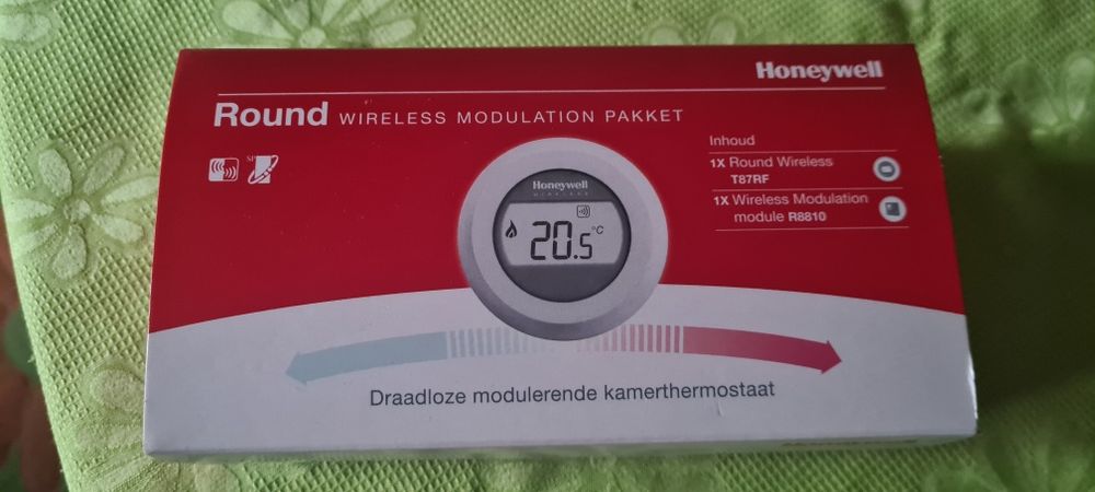 Термостат Honeywell +WIFI рутер за управление прес телефо