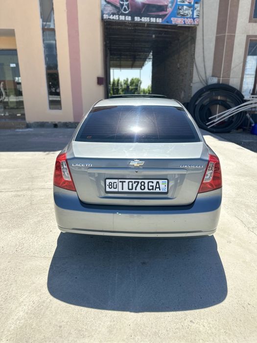 Lacetti 1.8 lyuks