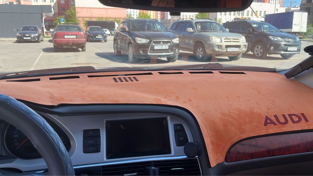 Накидка на авто панель