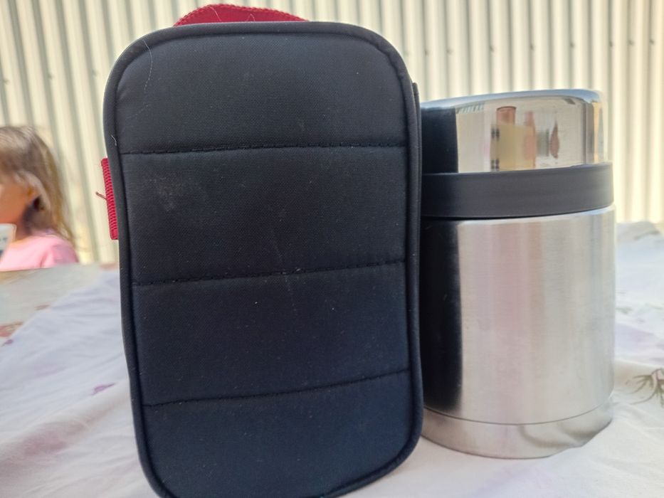 Продам тэрмоз для пиши с сумочку комплект