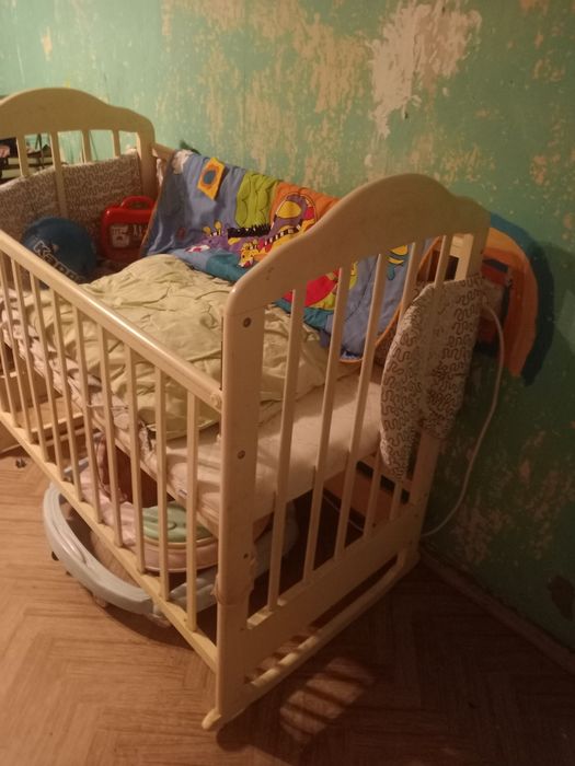 продам детский манеж