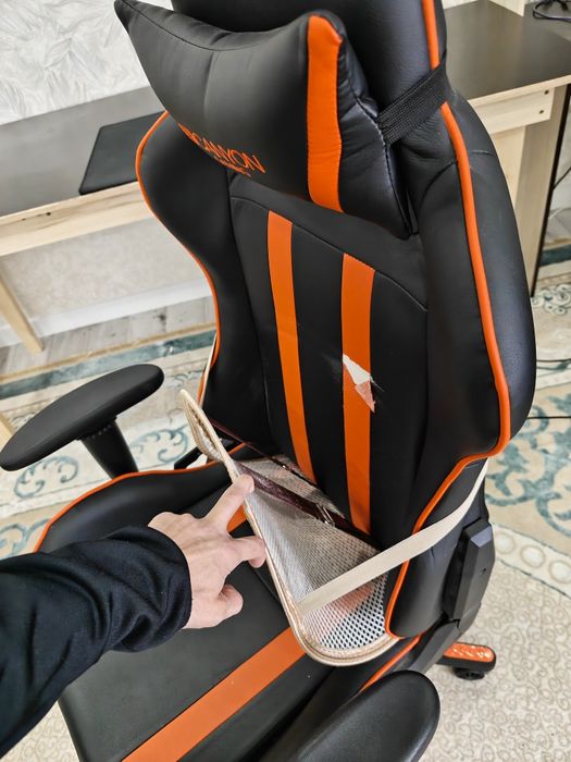 Продам игровое кресло