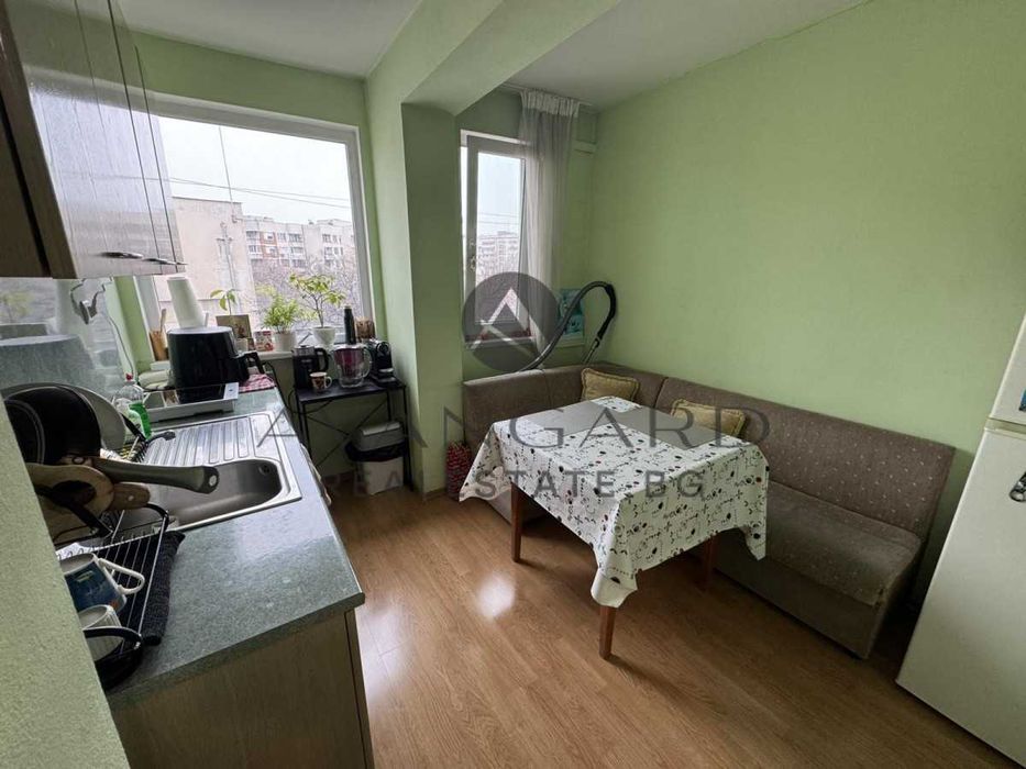 Продава се Тристаен апартамент в Пловдив, Център - 51 кв.м за 1800 €/кв.м - Снимка #1