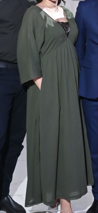 Продам платье Massimo Dutti