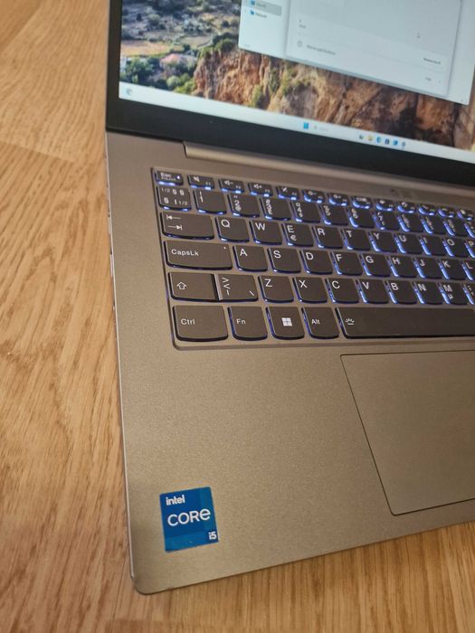 Laptop Lenovo i5 gen 11 ssd 256 ram 16gb 14"fhd baterie 3 ore