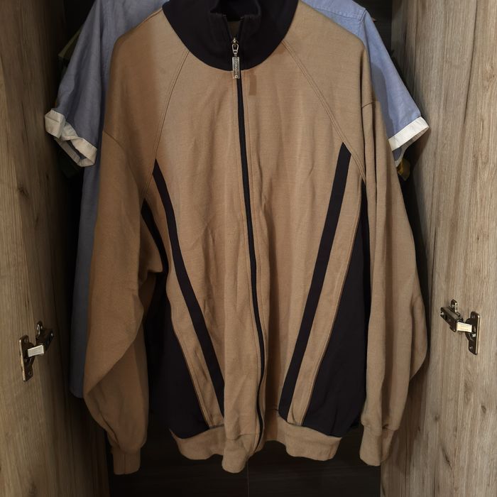 bluza stare buna marime L………………