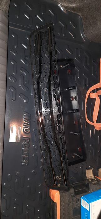 Решётка бампера кобальт малибу хром