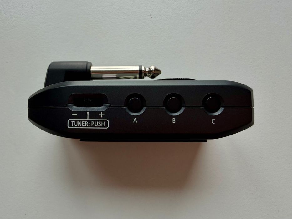 BOSS Katana Go Headphone Bundle ((1-ва ревизия) — рядка версия!