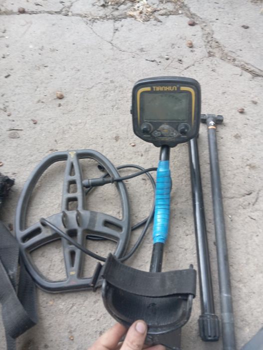 Продам металлоискатель