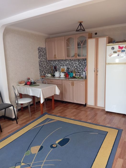 Продам 2 комн общежитие