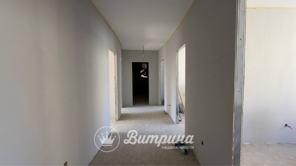 Продаётся коммерческое помещение на Паркентском, 3 Этаж