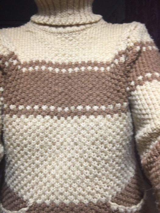 Свитер зимний женский