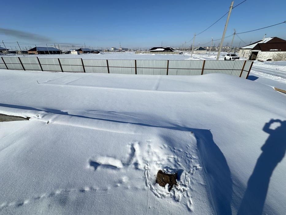 Продам участок в Молодёжни