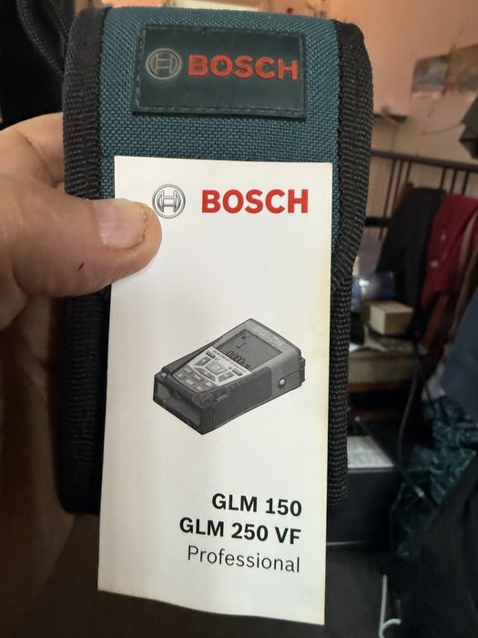 Telemetru profesional Bosch