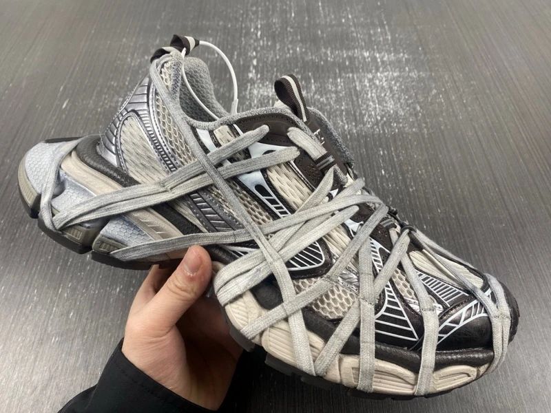 Balenciaga 3XL - Black/Tan