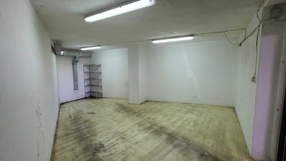 Дава се под наем Гараж / Паркомясто в София, Лозенец - 30 кв.м за 200 € - Снимка #1