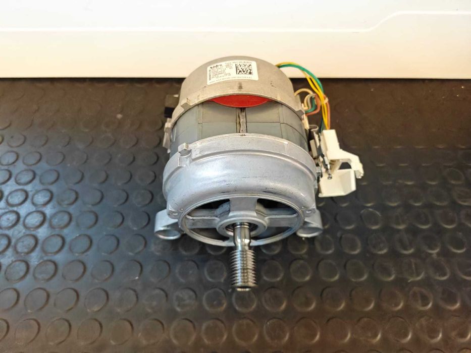 Motor masina de spalat verticala Electrolux - Nidec WU126U50E00 6 pini , lungime ax 4.6 cm / R20