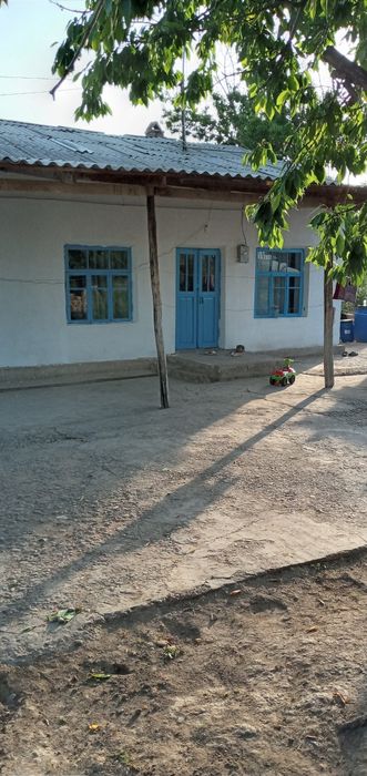 23 sotxli yer sotiladi