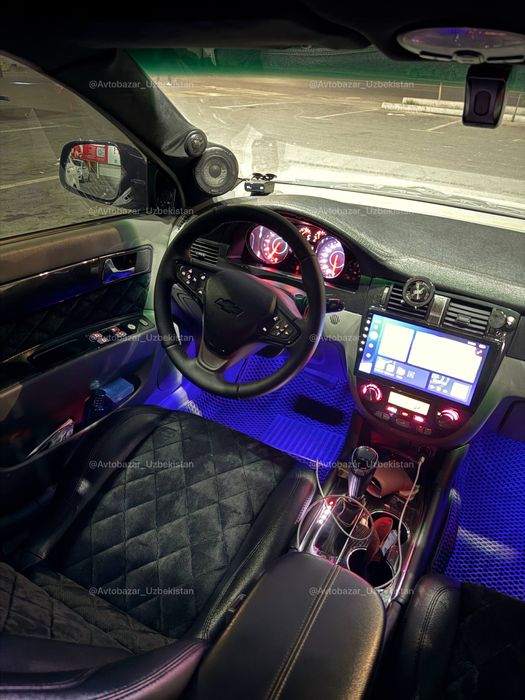 Jentra sotiladi top toza avtomat karobka