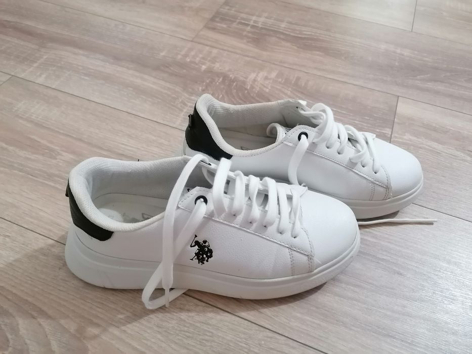 Adidasi U. S. Polo ASSN